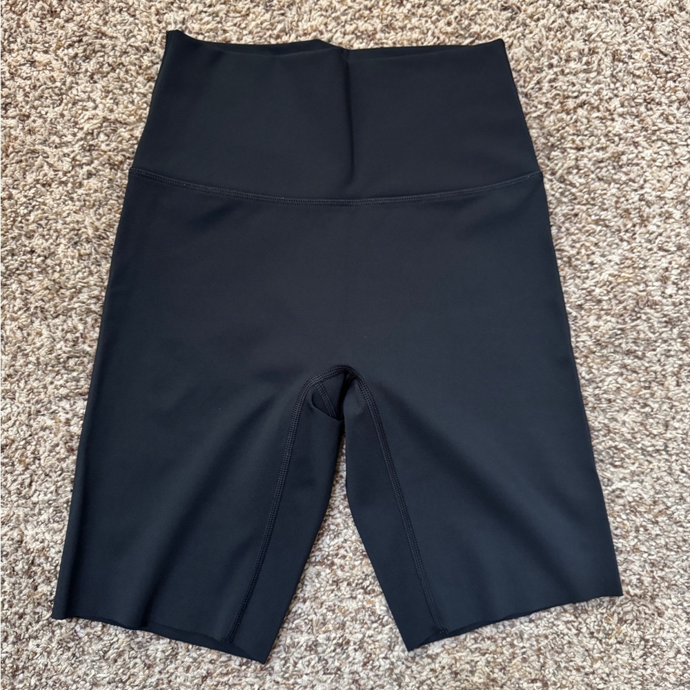Offline by Aerie Goals 9” Hi Rise Bike Shorts